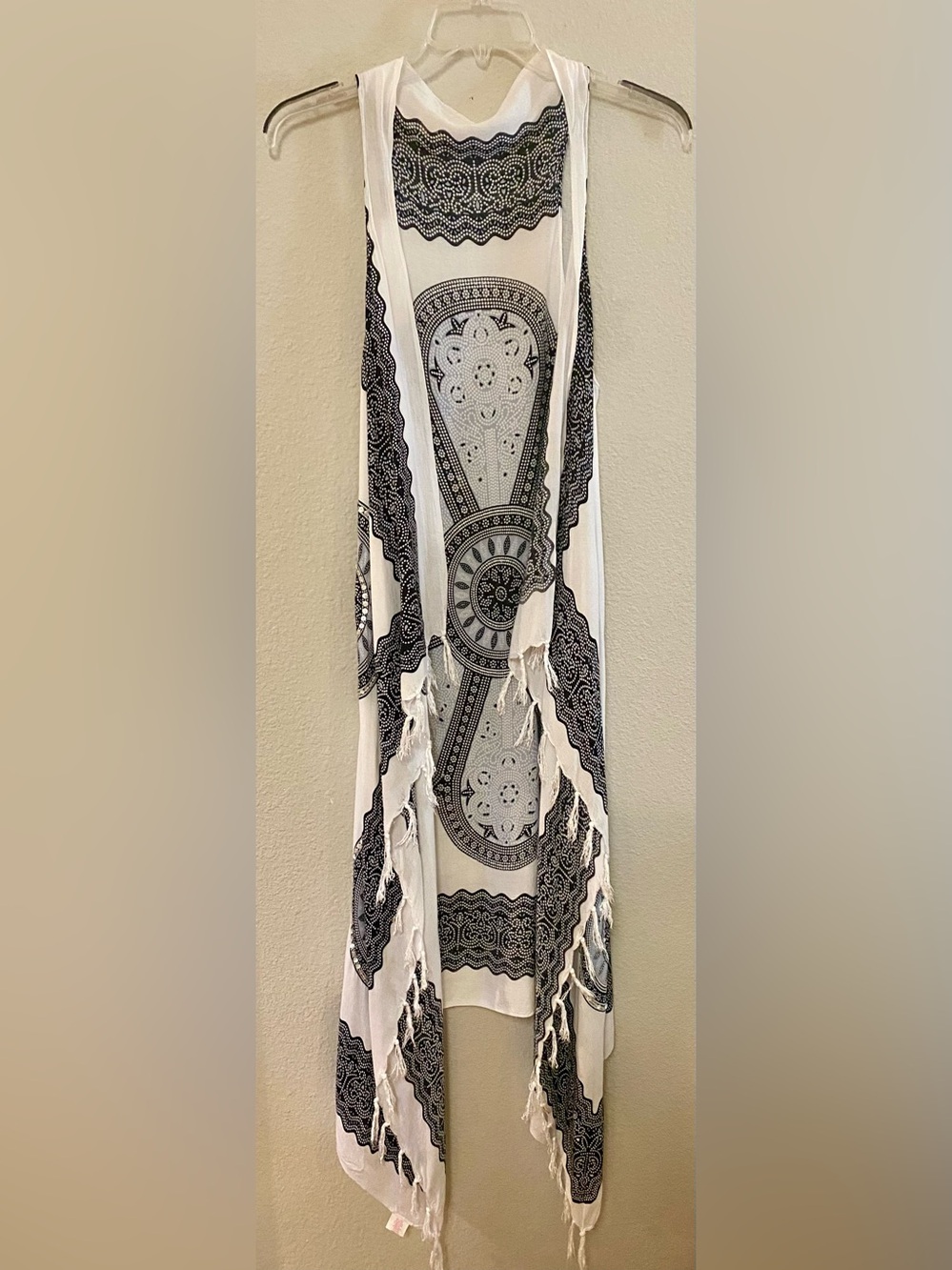 Bohemian Black & White Mandala Vest Kimono with Sequin Accents - One Size - EUC!
